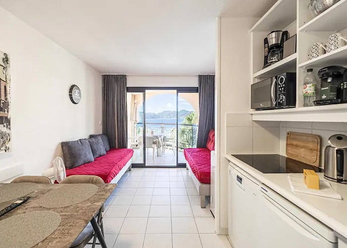 Charming Flat With Sea View - 1br - 2p - Cannes
